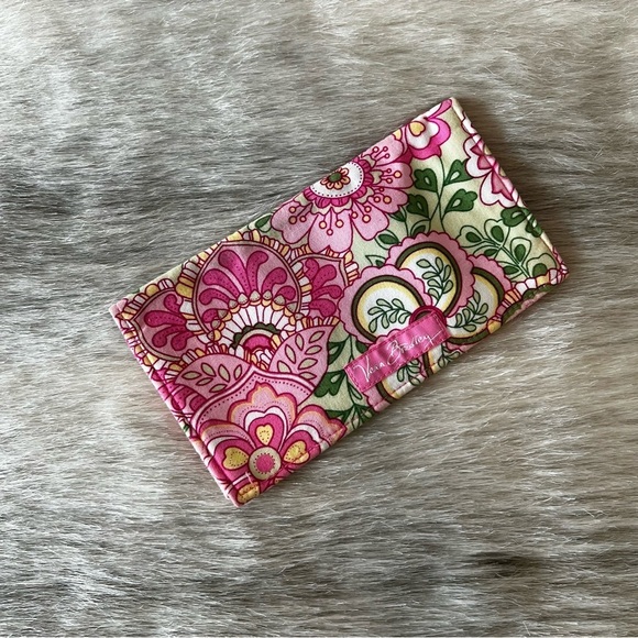 Vintage VERA BRADLEY Petal Pink 2006 Checkbook Cover Y2K Green Floral - Picture 1 of 9